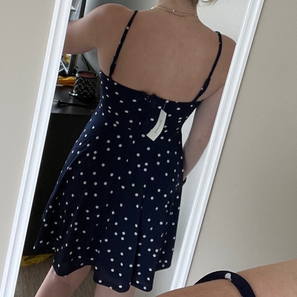 Dress - Picture 3 of 4